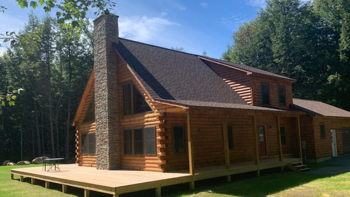 Benefits of Working with a Custom Home Builder Hero